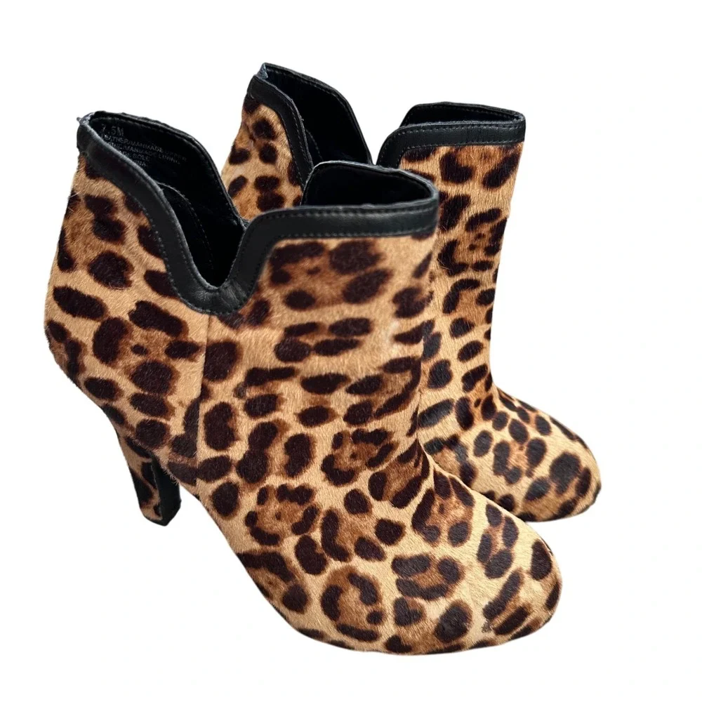 Leopard Print Pony Hair Leather‎ Trim Heel Booties 7.5M Gianni Bini